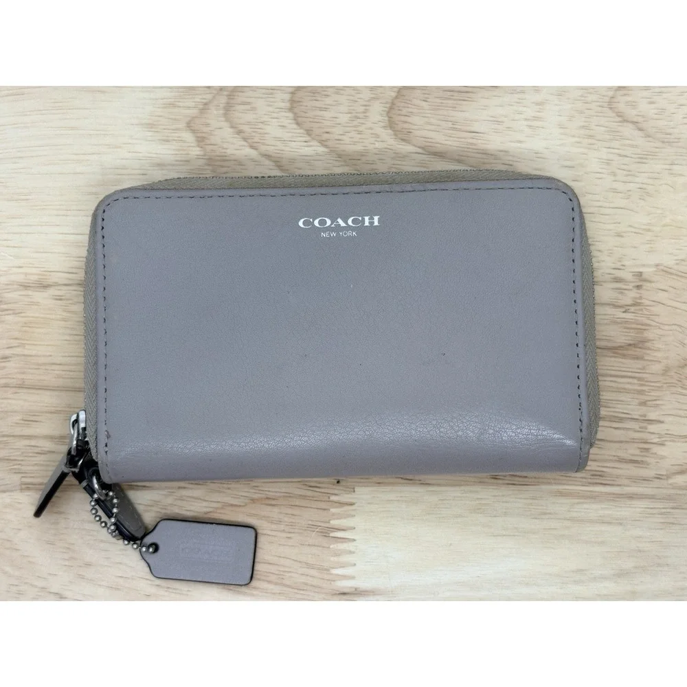 COACH Medium Zip Around Wallet Smooth Leather Light Grey #66